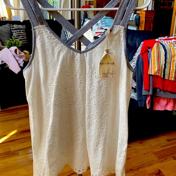Hem&thread tank - Picture 1 of 3